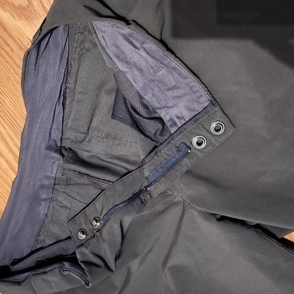 Rei capris size 10 lite weight - Picture 9 of 9